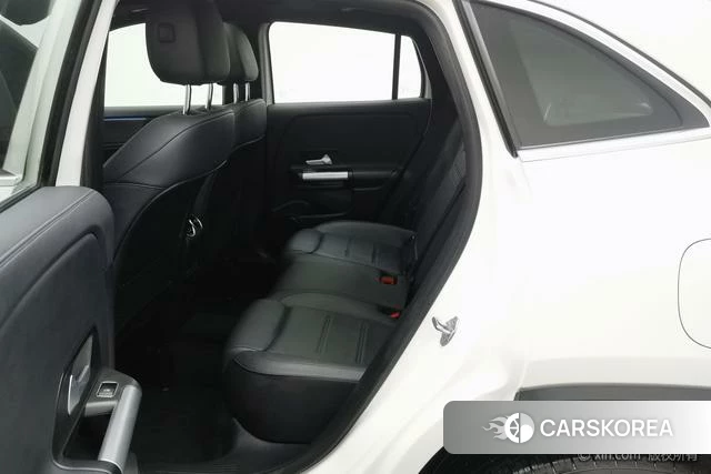 Mercedes-Benz GLA 2022 Белый из Китая