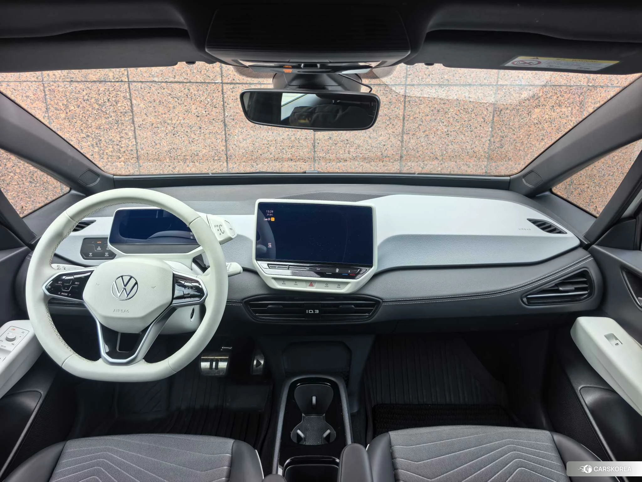Volkswagen ID.3 2024 Белый из Китая