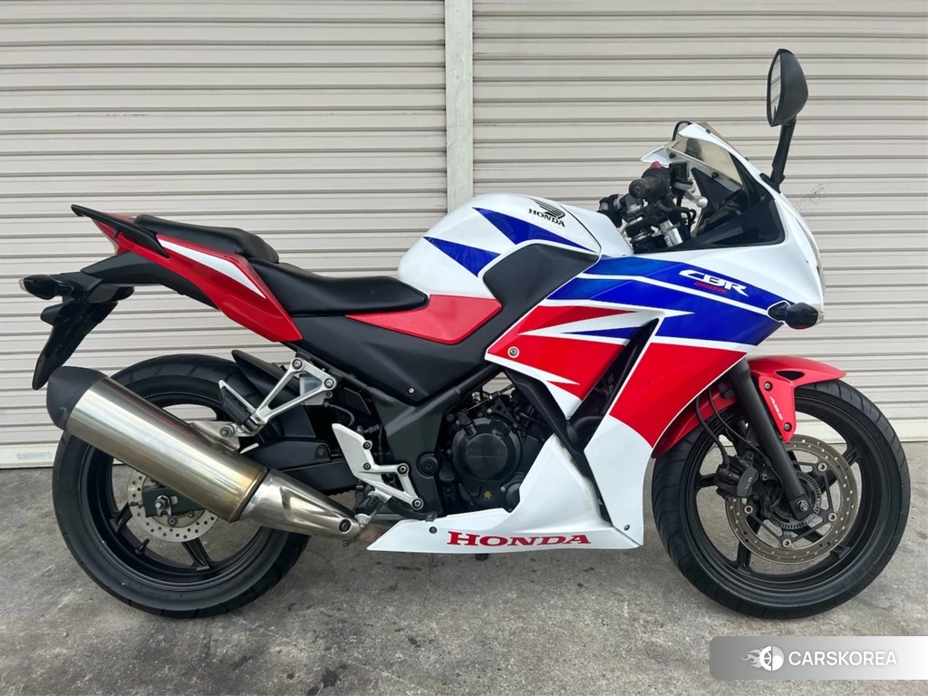 Проданный Honda CBR250R ABS 2015 из Японии, фото 2
