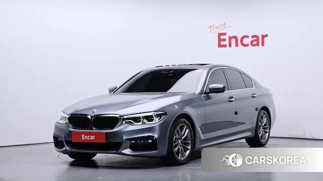 BMW 5 Series (G30) 2018 Цвет галактики из Кореи