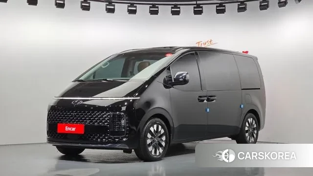 Hyundai Staria 2023 Черный из Кореи