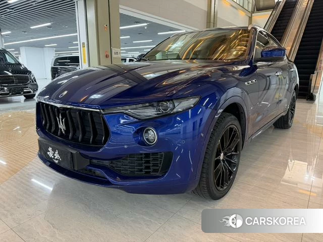 Maserati Levante 2018 Синий из Китая