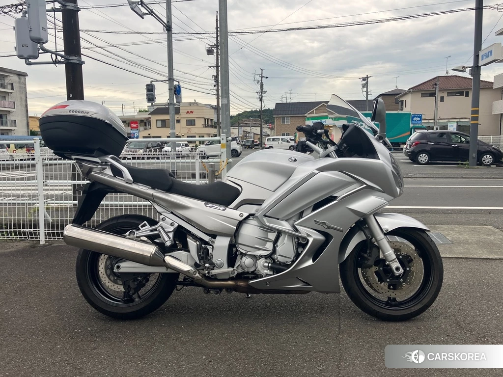 Проданный Yamaha FJR 1300 2017 из Японии
