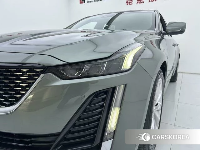 Cadillac CT5 2022 Темно-серый из Китая
