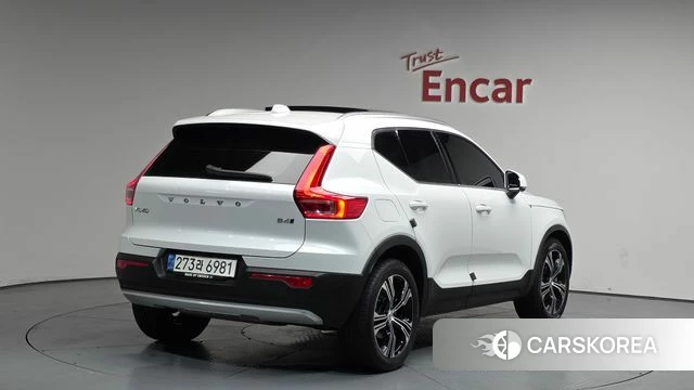 Volvo XC40 2021 Белый из Кореи