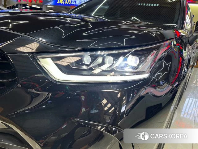Toyota Crown Lufang 2025 Черный из Китая