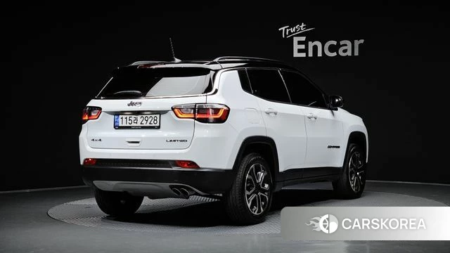 Jeep Compass 2nd Generation 2022 Белый из Кореи