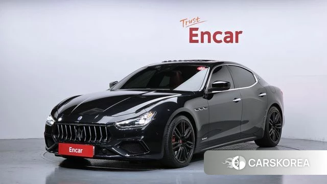Maserati Ghibli 2019 Черный из Кореи