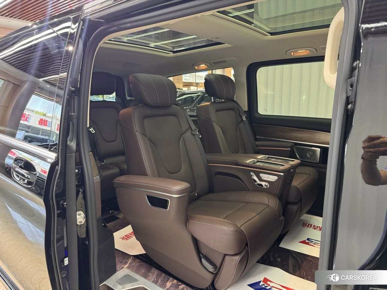 Mercedes-Benz V-class 2022 Черный из Китая