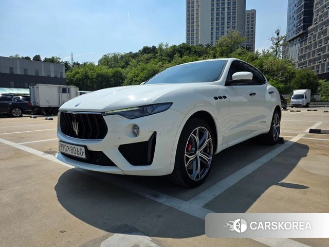 Maserati Levante 2019 Белый из Кореи