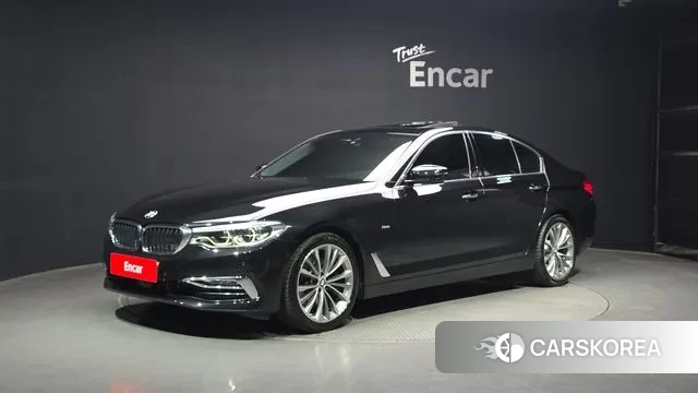 BMW 5 Series (G30) 2018 Черный из Кореи