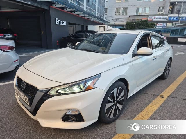Nissan Altima (L34) 2019 Белый из Кореи