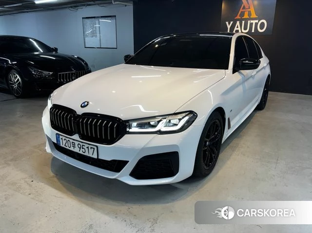 BMW 5 Series (G60) 2022 Серый из Кореи