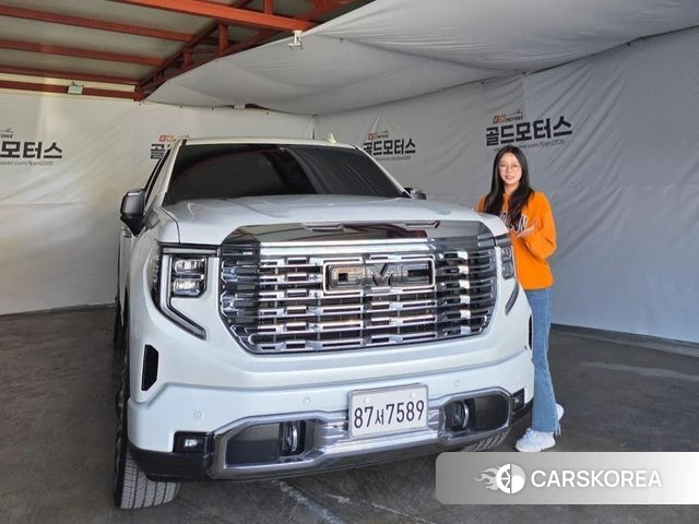 GMC Sierra 2023 Белый из Кореи