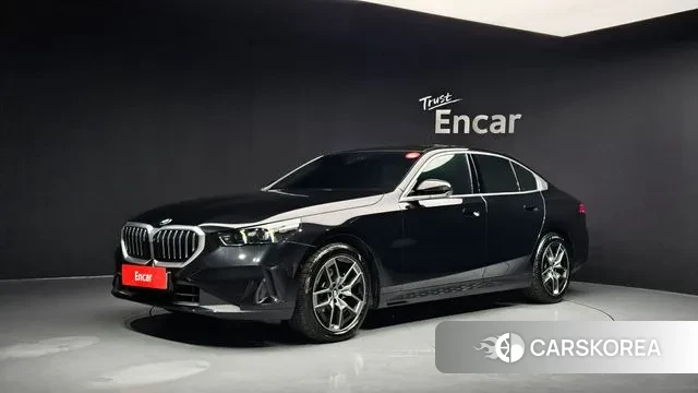 BMW 5 Series (G60) 2025 Черный из Кореи