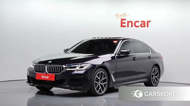 BMW 5 Series (G30) 2021 Черный из Кореи