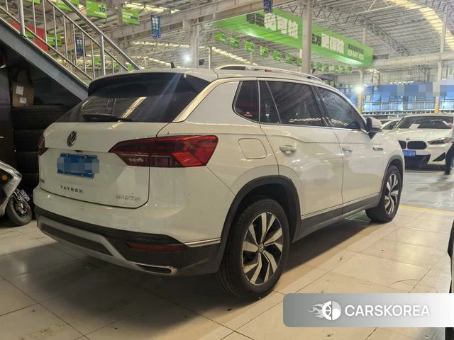 Volkswagen Tanyue 2021 Белый из Китая
