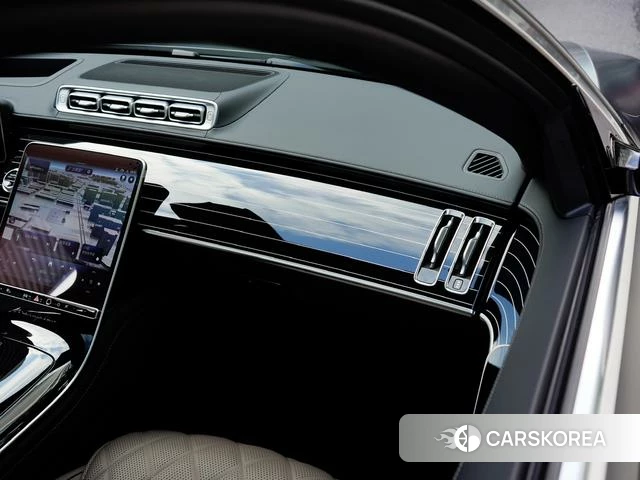 Mercedes-Benz S-class 2024 Черный из Китая