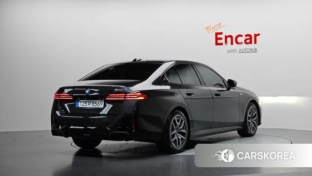 BMW 5 Series (G60) 2025 Серый из Кореи