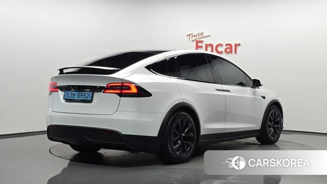 Tesla Model X 2023 Белый из Кореи