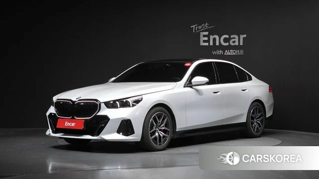 BMW 5 Series (G60) 2025 Белый из Кореи