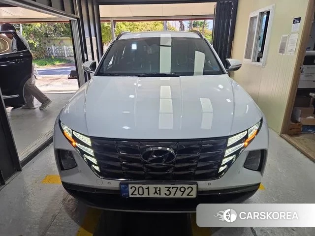 Hyundai Tucson Hybrid (NX4) 2021 Белый из Кореи