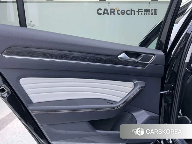 Volkswagen Magotan 2025 Черный из Китая