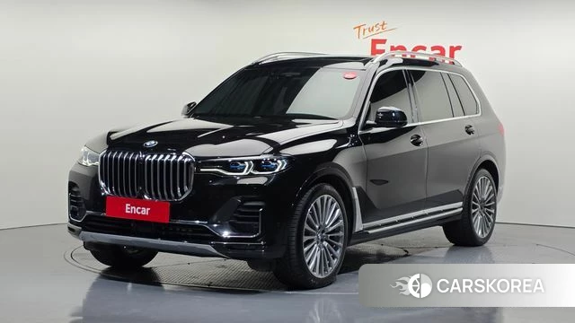 BMW X7 (G07) 2021 Черный из Кореи