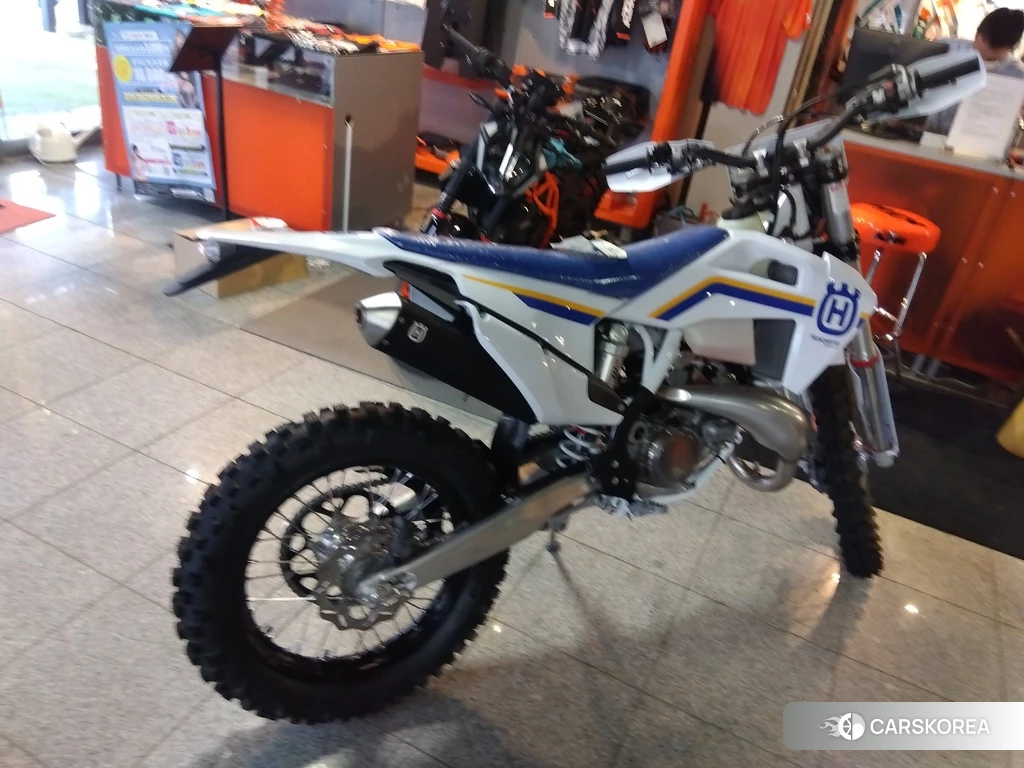 Проданный Husqvarna TE250 2023 из Японии, фото 2