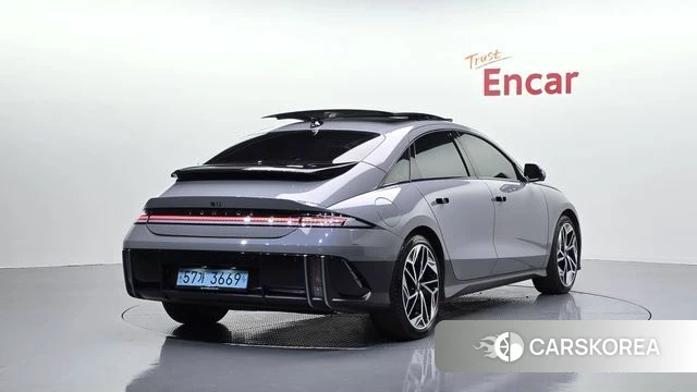 Hyundai Ionic 6 2022 Серебристо-серый из Кореи