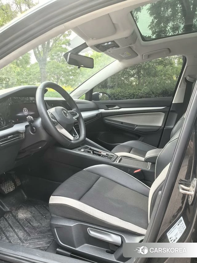 Volkswagen Golf 2023 Черный из Китая