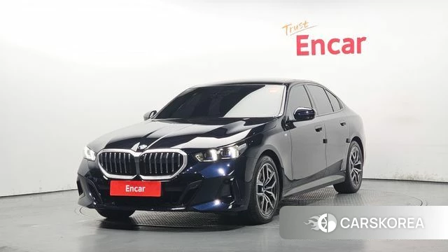 BMW 5 Series (G60) 2025 Черный из Кореи