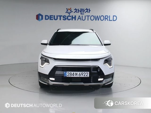 Kia Di Ol Nu Niro 2025 Белый из Кореи