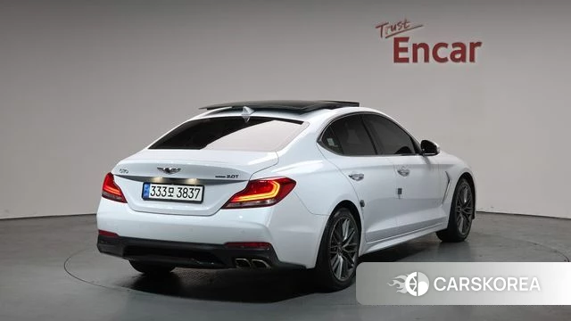 Genesis G70 2018 Белый из Кореи