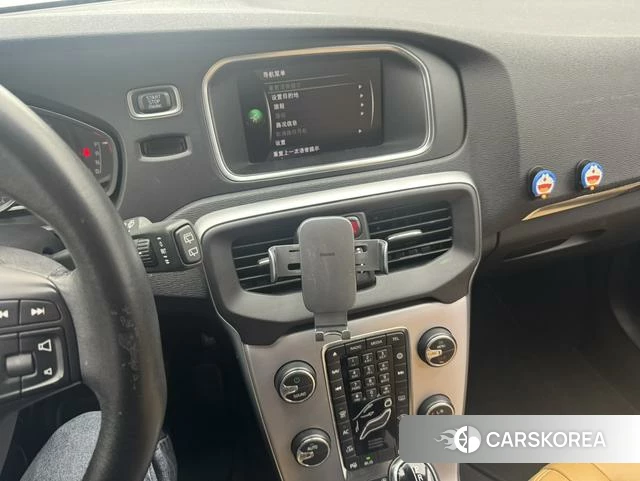 Volvo V40 2019 Синий из Китая