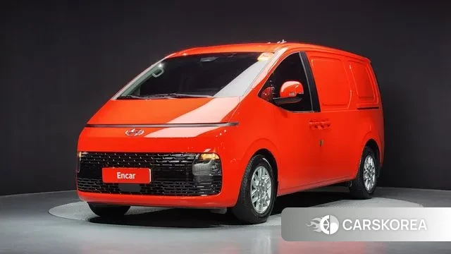 Hyundai Staria 2022 Красный из Кореи