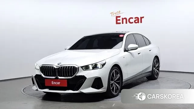 BMW 5 Series (G60) 2025 Белый из Кореи