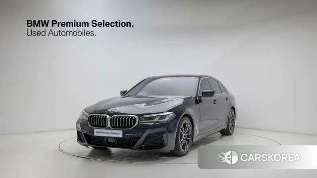 BMW 5 Series (G30) 2022 Черный из Кореи
