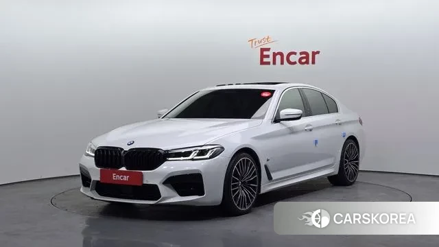 BMW 5 Series (G30) 2023 Белый из Кореи