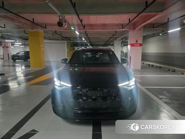 Audi Q5 (80A) 2025 Черный из Кореи