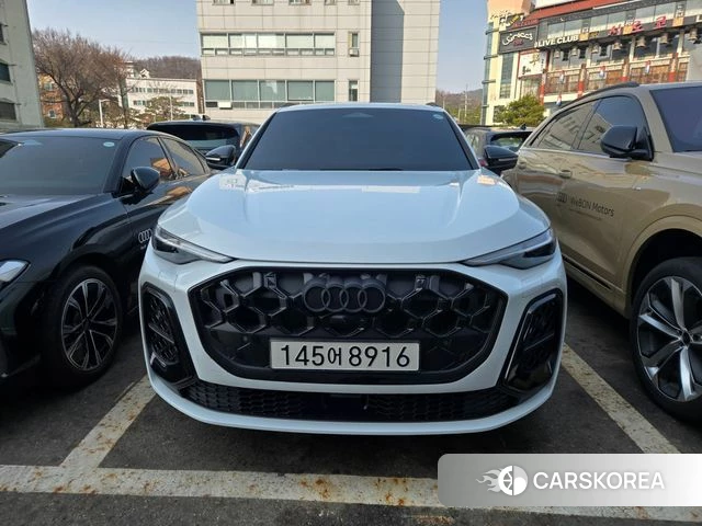 Audi Q5 (80A) 2025 Белый из Кореи