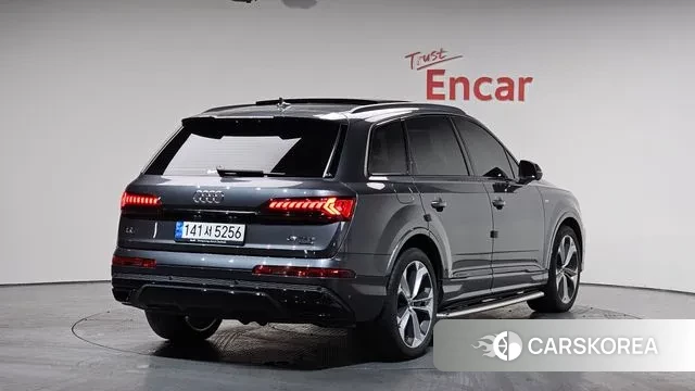 Audi Q7 (4M) 2023 Серый из Кореи