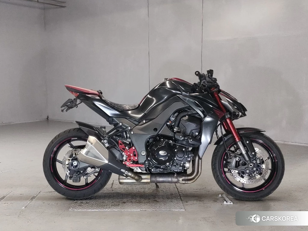 Проданный Kawasaki Z1000 2016 из Японии