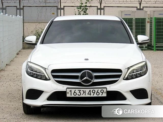 Mercedes-Benz C-Class W205 2020 Белый из Кореи