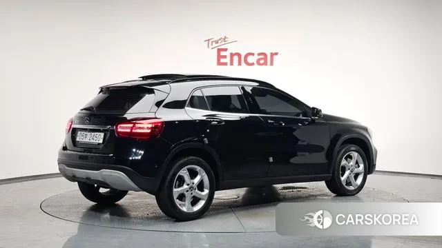 Mercedes-Benz GLA-Class X156 2018 Черный из Кореи