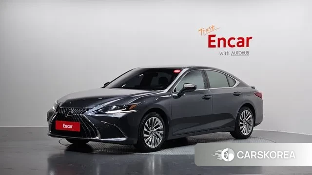 Lexus ES300h 7th generation 2024 Серый из Кореи