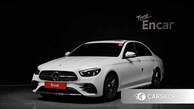 Mercedes-Benz E-Class W213 2022 Белый из Кореи