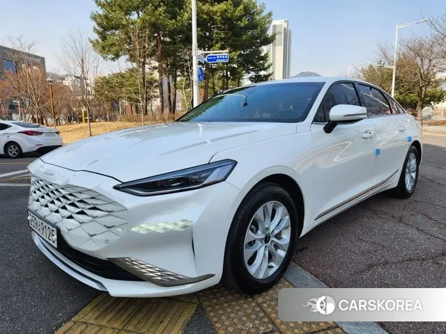 Kia K8 2023 Белый из Кореи