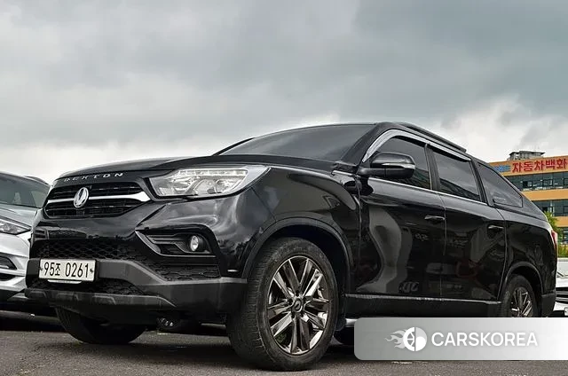 Ssangyong Rexton Sports 2018 Серый из Кореи