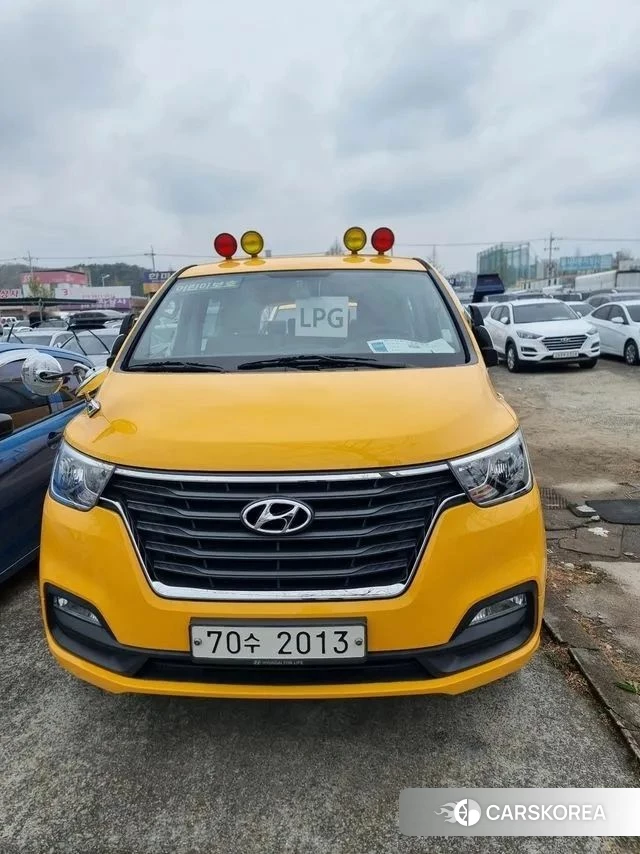 Hyundai The New Grand Starex 2021 Цвет галактики из Кореи